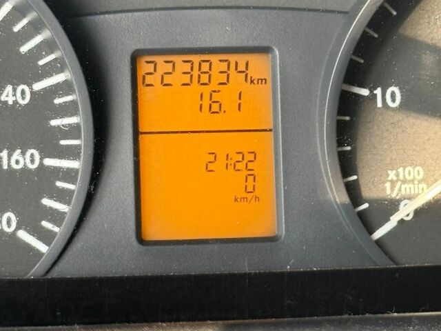 Сірий Мерседес Sprinter, об'ємом двигуна 2.14 л та пробігом 223 тис. км за 22500 $, фото 7 на Automoto.ua