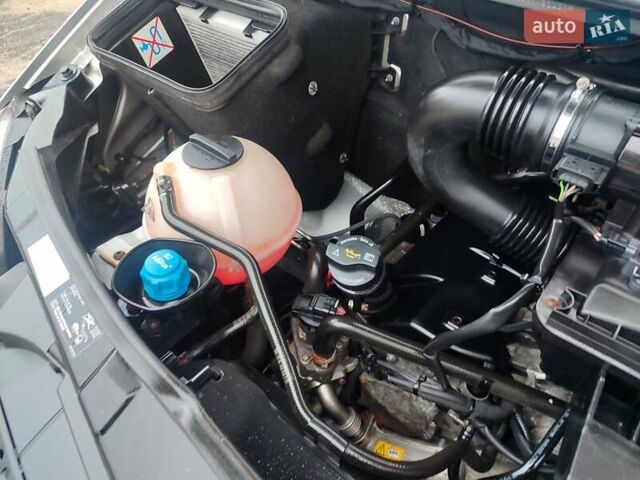 Серый Мерседес Sprinter, объемом двигателя 3 л и пробегом 248 тыс. км за 37900 $, фото 32 на Automoto.ua