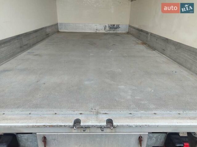 Серый Мерседес Sprinter, объемом двигателя 3 л и пробегом 248 тыс. км за 37900 $, фото 16 на Automoto.ua