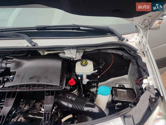 Серый Мерседес Sprinter, объемом двигателя 3 л и пробегом 248 тыс. км за 37900 $, фото 29 на Automoto.ua