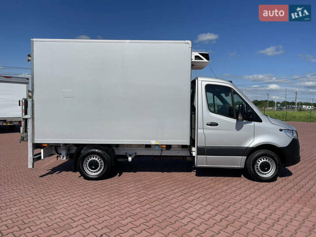 Сірий Мерседес Sprinter, об'ємом двигуна 2.1 л та пробігом 332 тис. км за 27750 $, фото 2 на Automoto.ua