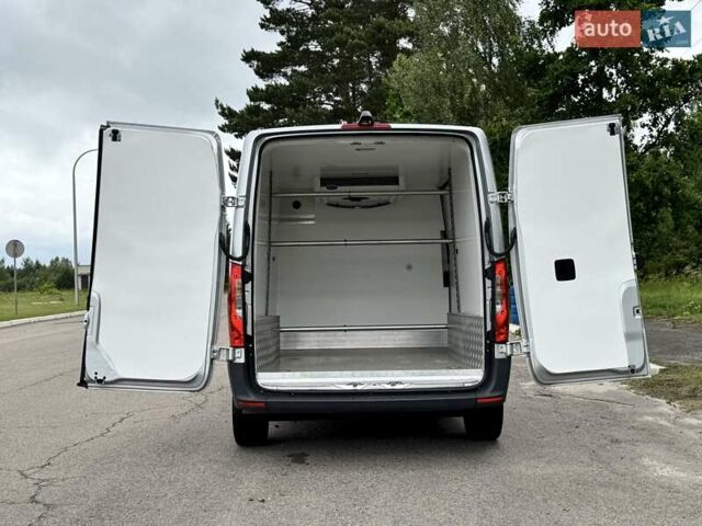 Серый Мерседес Sprinter, объемом двигателя 2.2 л и пробегом 201 тыс. км за 25500 $, фото 22 на Automoto.ua