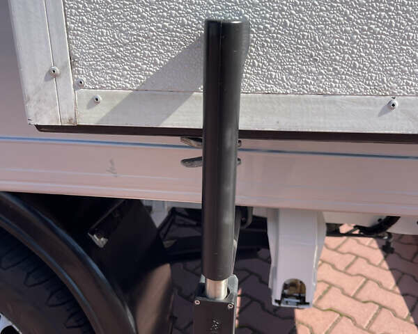 Сірий Мерседес Sprinter, об'ємом двигуна 2.1 л та пробігом 332 тис. км за 27750 $, фото 32 на Automoto.ua