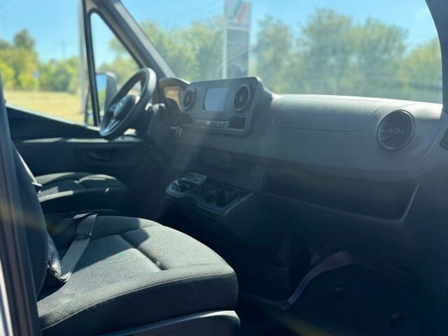 Сірий Мерседес Sprinter, об'ємом двигуна 2.2 л та пробігом 277 тис. км за 32950 $, фото 40 на Automoto.ua