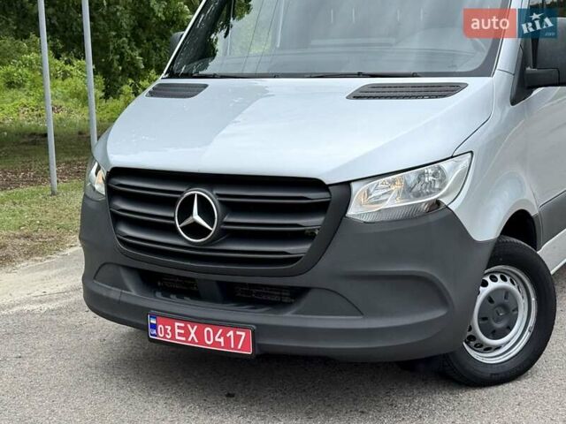 Серый Мерседес Sprinter, объемом двигателя 2.2 л и пробегом 201 тыс. км за 25500 $, фото 3 на Automoto.ua