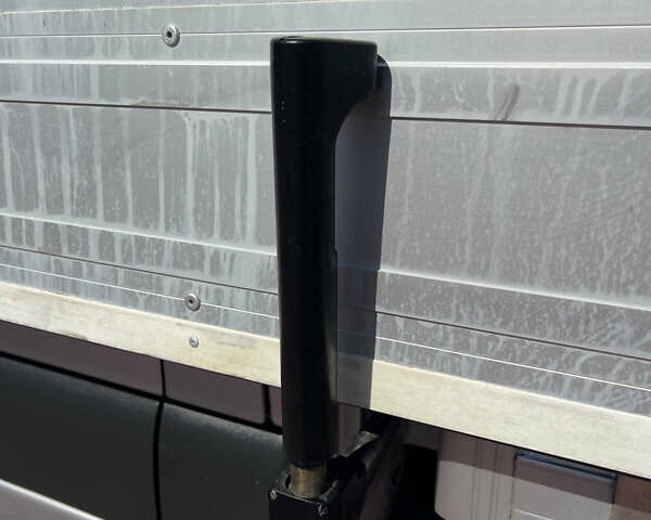 Сірий Мерседес Sprinter, об'ємом двигуна 2.1 л та пробігом 332 тис. км за 27750 $, фото 16 на Automoto.ua