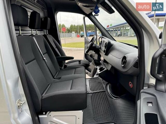 Серый Мерседес Sprinter, объемом двигателя 2.2 л и пробегом 201 тыс. км за 25500 $, фото 43 на Automoto.ua