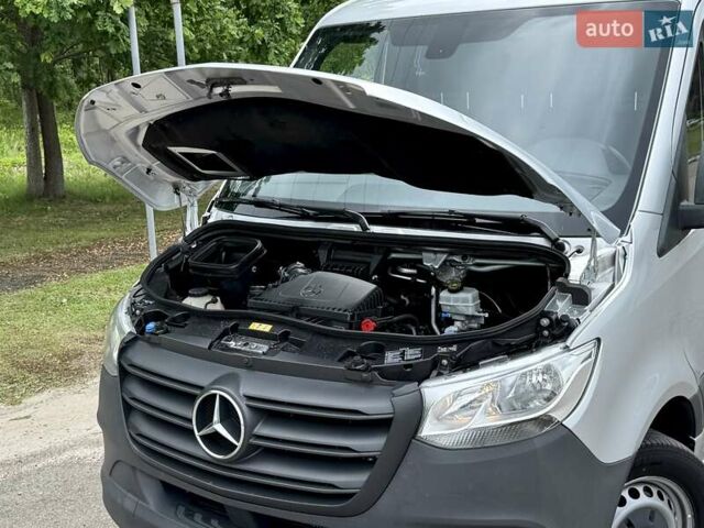 Серый Мерседес Sprinter, объемом двигателя 2.2 л и пробегом 201 тыс. км за 25500 $, фото 18 на Automoto.ua