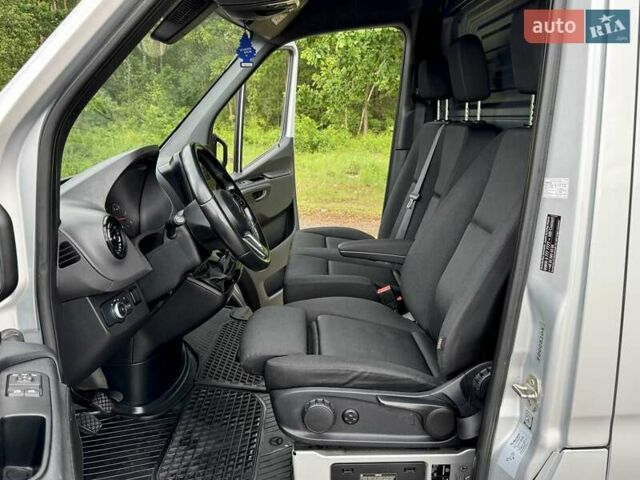 Серый Мерседес Sprinter, объемом двигателя 2.2 л и пробегом 201 тыс. км за 25500 $, фото 35 на Automoto.ua
