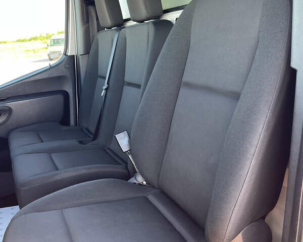 Сірий Мерседес Sprinter, об'ємом двигуна 2.1 л та пробігом 332 тис. км за 27750 $, фото 40 на Automoto.ua