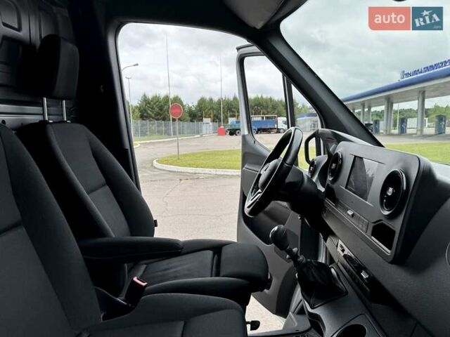 Серый Мерседес Sprinter, объемом двигателя 2.2 л и пробегом 201 тыс. км за 25500 $, фото 45 на Automoto.ua