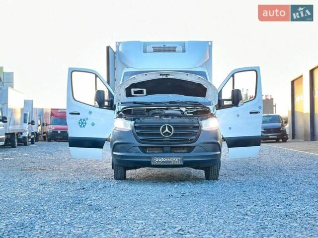 Серый Мерседес Sprinter, объемом двигателя 2.2 л и пробегом 179 тыс. км за 34900 $, фото 24 на Automoto.ua