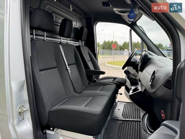 Серый Мерседес Sprinter, объемом двигателя 2.2 л и пробегом 201 тыс. км за 25500 $, фото 42 на Automoto.ua