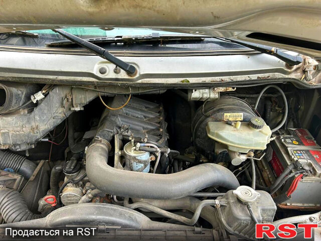 Сірий Мерседес Sprinter, об'ємом двигуна 2.2 л та пробігом 308 тис. км за 10700 $, фото 7 на Automoto.ua