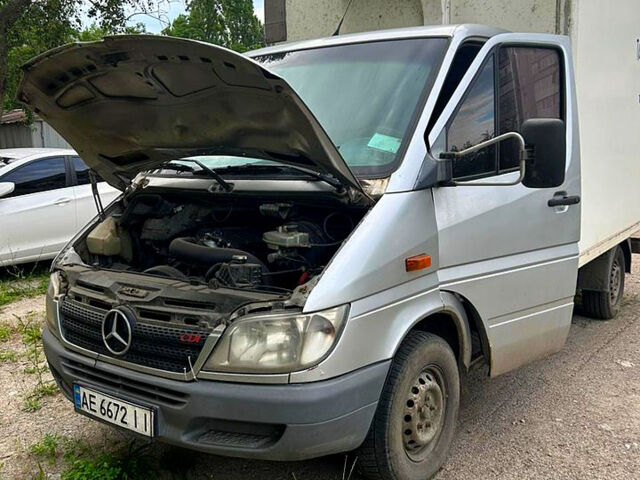 Сірий Мерседес Sprinter, об'ємом двигуна 2.2 л та пробігом 308 тис. км за 10700 $, фото 1 на Automoto.ua