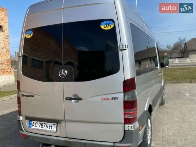 Серый Мерседес Sprinter, объемом двигателя 2.1 л и пробегом 360 тыс. км за 13999 $, фото 1 на Automoto.ua