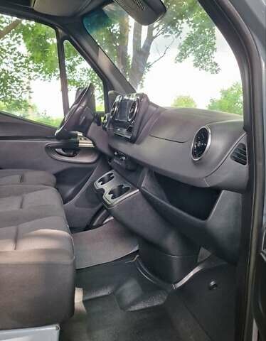 Серый Мерседес Sprinter, объемом двигателя 2.2 л и пробегом 340 тыс. км за 25700 $, фото 28 на Automoto.ua