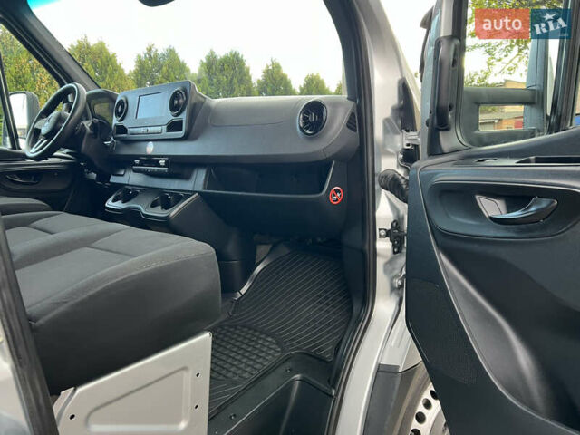Сірий Мерседес Sprinter, об'ємом двигуна 2.2 л та пробігом 206 тис. км за 32999 $, фото 29 на Automoto.ua