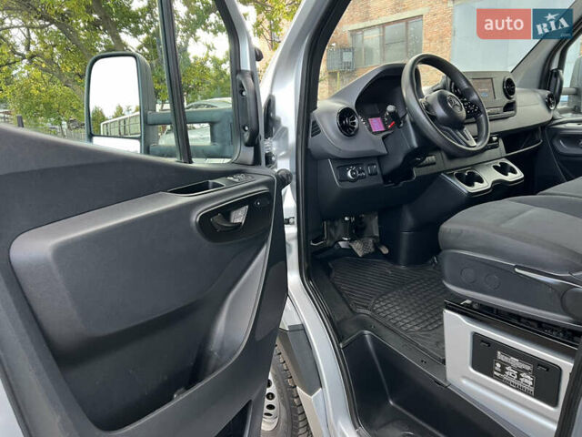 Сірий Мерседес Sprinter, об'ємом двигуна 2.2 л та пробігом 206 тис. км за 32999 $, фото 23 на Automoto.ua