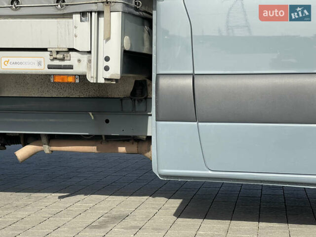 Серый Мерседес Sprinter, объемом двигателя 2.2 л и пробегом 270 тыс. км за 27500 $, фото 4 на Automoto.ua