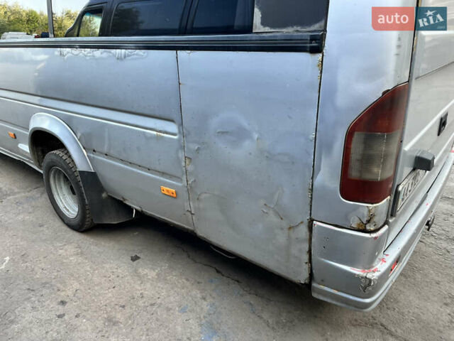 Серый Мерседес Sprinter, объемом двигателя 2.87 л и пробегом 700 тыс. км за 8500 $, фото 2 на Automoto.ua
