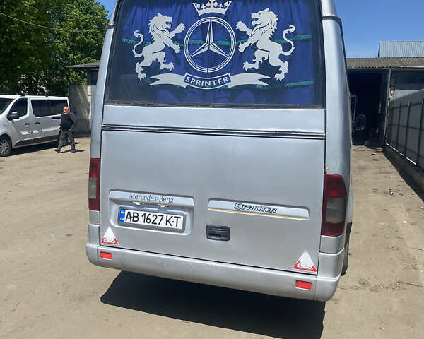 Серый Мерседес Sprinter, объемом двигателя 2.9 л и пробегом 500 тыс. км за 11200 $, фото 4 на Automoto.ua