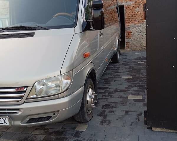 Сірий Мерседес Sprinter, об'ємом двигуна 2.69 л та пробігом 550 тис. км за 26500 $, фото 3 на Automoto.ua