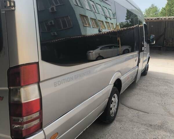 Серый Мерседес Sprinter, объемом двигателя 2.7 л и пробегом 150 тыс. км за 22500 $, фото 6 на Automoto.ua