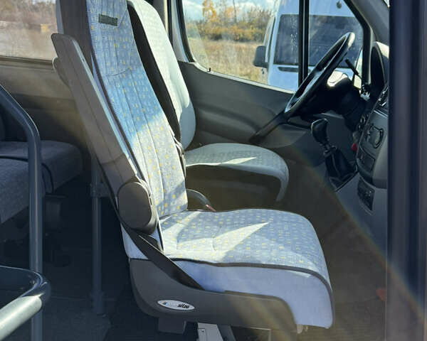 Мерседес Sprinter 2009 в Староконстантинов на Automoto.ua Серый Мерседес Sprinter, объемом двигателя 2.99 л и пробегом 359 тыс. км за 37500 $, фото 13 на Automoto.ua