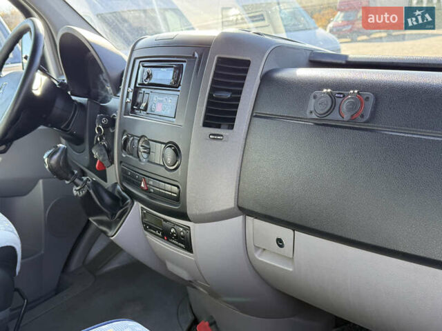 Мерседес Sprinter 2009 в Староконстантинов на Automoto.ua Серый Мерседес Sprinter, объемом двигателя 2.99 л и пробегом 359 тыс. км за 37500 $, фото 14 на Automoto.ua