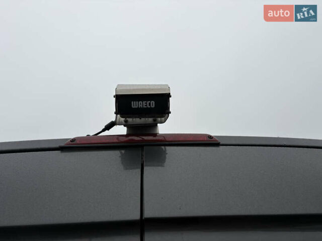 Серый Мерседес Sprinter, объемом двигателя 3 л и пробегом 388 тыс. км за 29900 $, фото 9 на Automoto.ua