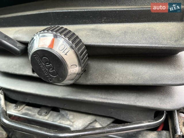 Серый Мерседес Sprinter, объемом двигателя 3 л и пробегом 388 тыс. км за 29900 $, фото 27 на Automoto.ua