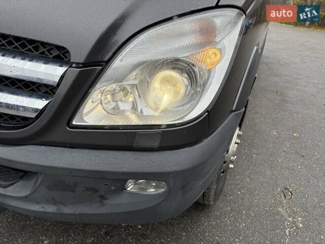 Серый Мерседес Sprinter, объемом двигателя 3 л и пробегом 388 тыс. км за 29900 $, фото 3 на Automoto.ua