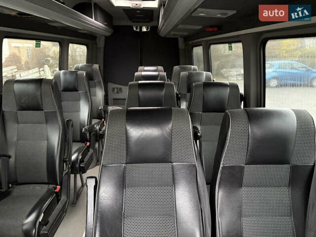Серый Мерседес Sprinter, объемом двигателя 3 л и пробегом 388 тыс. км за 29900 $, фото 24 на Automoto.ua
