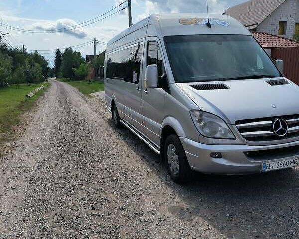 Серый Мерседес Sprinter, объемом двигателя 2.14 л и пробегом 620 тыс. км за 32500 $, фото 9 на Automoto.ua