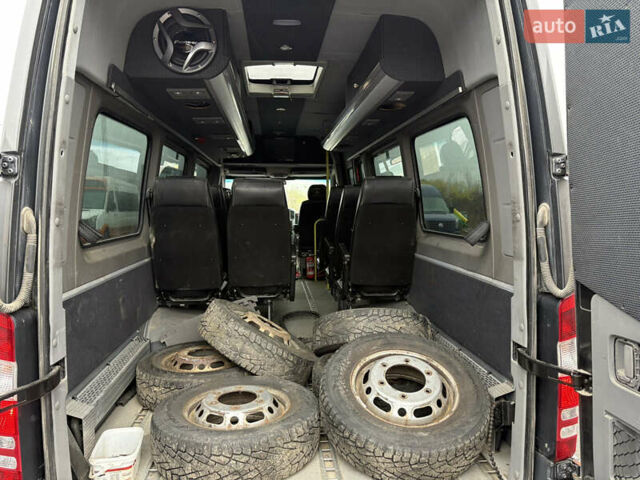 Серый Мерседес Sprinter, объемом двигателя 3 л и пробегом 388 тыс. км за 29900 $, фото 25 на Automoto.ua