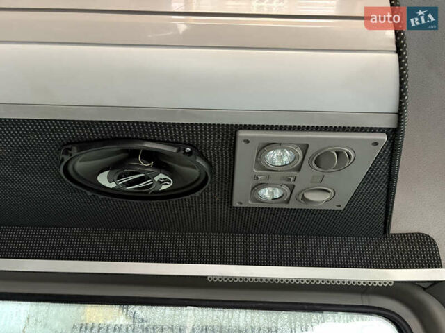 Серый Мерседес Sprinter, объемом двигателя 3 л и пробегом 388 тыс. км за 29900 $, фото 15 на Automoto.ua