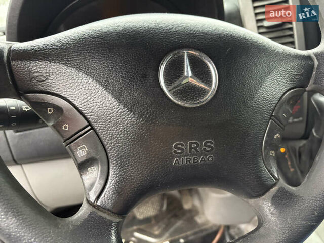 Серый Мерседес Sprinter, объемом двигателя 3 л и пробегом 388 тыс. км за 29900 $, фото 26 на Automoto.ua