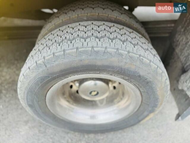 Серый Мерседес Sprinter, объемом двигателя 3.5 л и пробегом 600 тыс. км за 20950 $, фото 25 на Automoto.ua