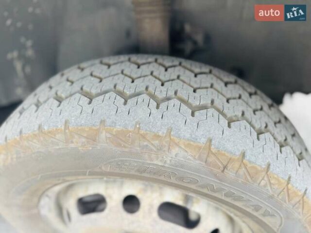 Серый Мерседес Sprinter, объемом двигателя 3.5 л и пробегом 600 тыс. км за 20950 $, фото 16 на Automoto.ua