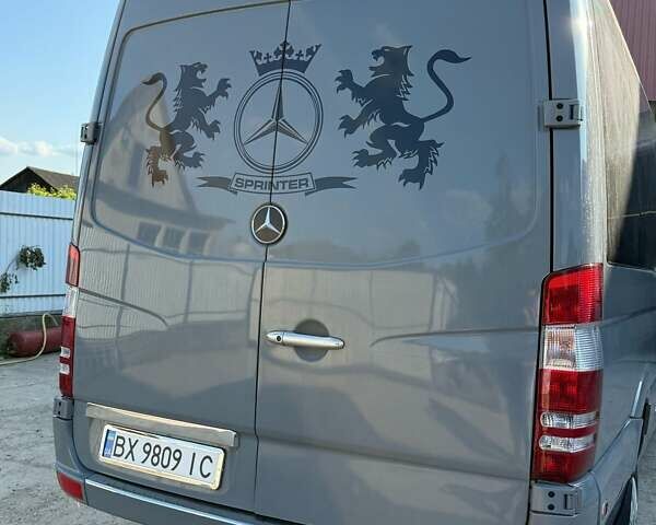 Серый Мерседес Sprinter, объемом двигателя 2.14 л и пробегом 300 тыс. км за 32000 $, фото 13 на Automoto.ua
