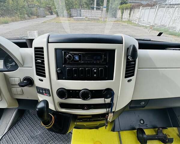 Серый Мерседес Sprinter, объемом двигателя 3.5 л и пробегом 600 тыс. км за 20950 $, фото 31 на Automoto.ua