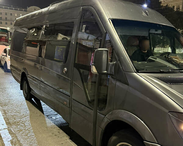 Сірий Мерседес Sprinter, об'ємом двигуна 3.3 л та пробігом 800 тис. км за 26500 $, фото 14 на Automoto.ua