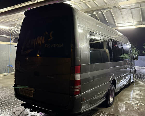 Сірий Мерседес Sprinter, об'ємом двигуна 3.3 л та пробігом 800 тис. км за 26500 $, фото 4 на Automoto.ua