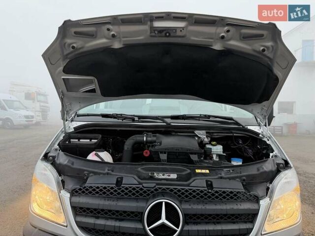 Серый Мерседес Sprinter, объемом двигателя 2.2 л и пробегом 337 тыс. км за 31900 $, фото 35 на Automoto.ua