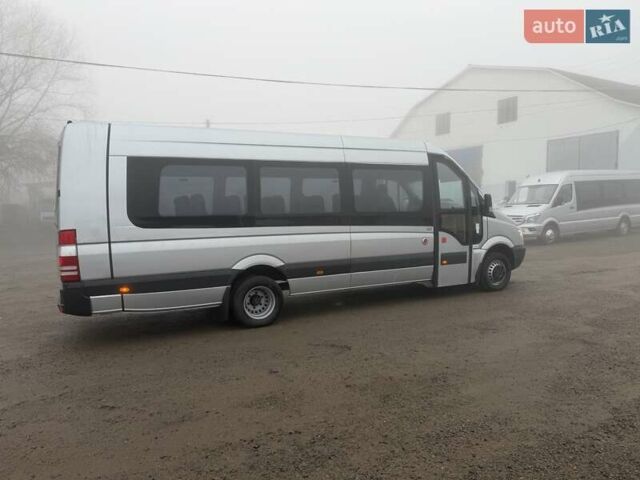Серый Мерседес Sprinter, объемом двигателя 2.2 л и пробегом 337 тыс. км за 31900 $, фото 4 на Automoto.ua