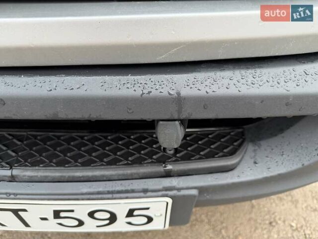 Серый Мерседес Sprinter, объемом двигателя 2.2 л и пробегом 337 тыс. км за 31900 $, фото 16 на Automoto.ua