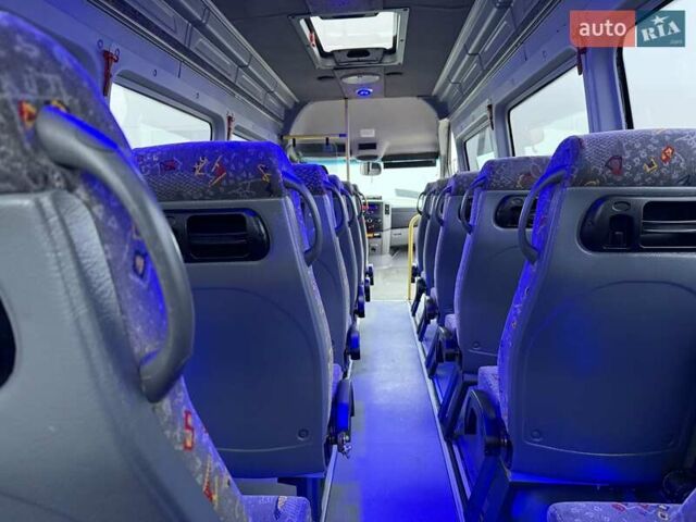Серый Мерседес Sprinter, объемом двигателя 2.2 л и пробегом 337 тыс. км за 31900 $, фото 64 на Automoto.ua