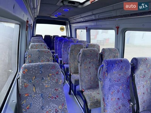 Серый Мерседес Sprinter, объемом двигателя 2.2 л и пробегом 337 тыс. км за 31900 $, фото 56 на Automoto.ua