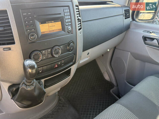 Сірий Мерседес Sprinter, об'ємом двигуна 2.14 л та пробігом 264 тис. км за 24777 $, фото 9 на Automoto.ua